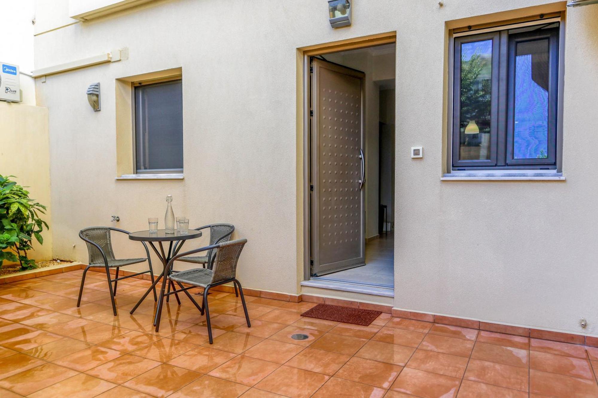 Apartment Dictamus